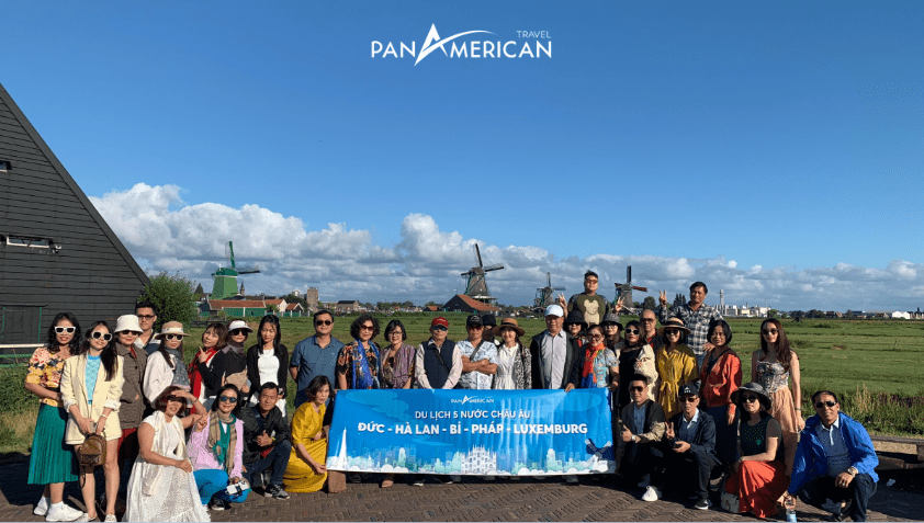 Đoàn khách du lịch 5 nước châu Âu - Pan American Travel