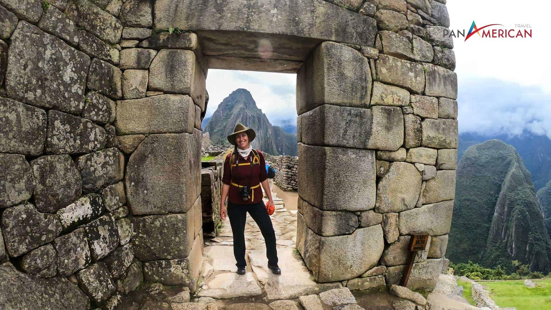Machu Picchu được xây dựng bằng đá granite 