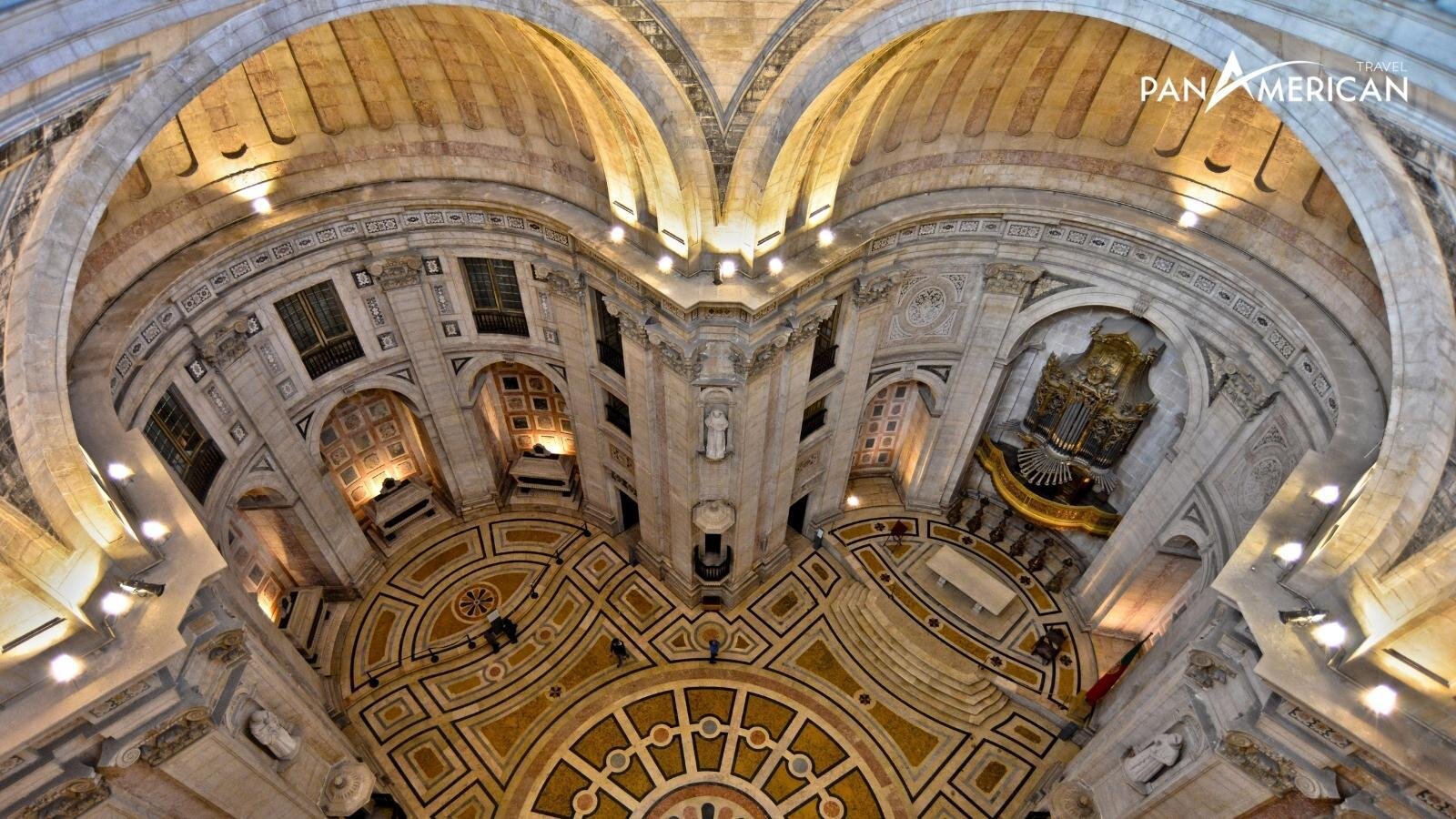 Kiến trúc còn nguyên vẹn của đền Pantheon