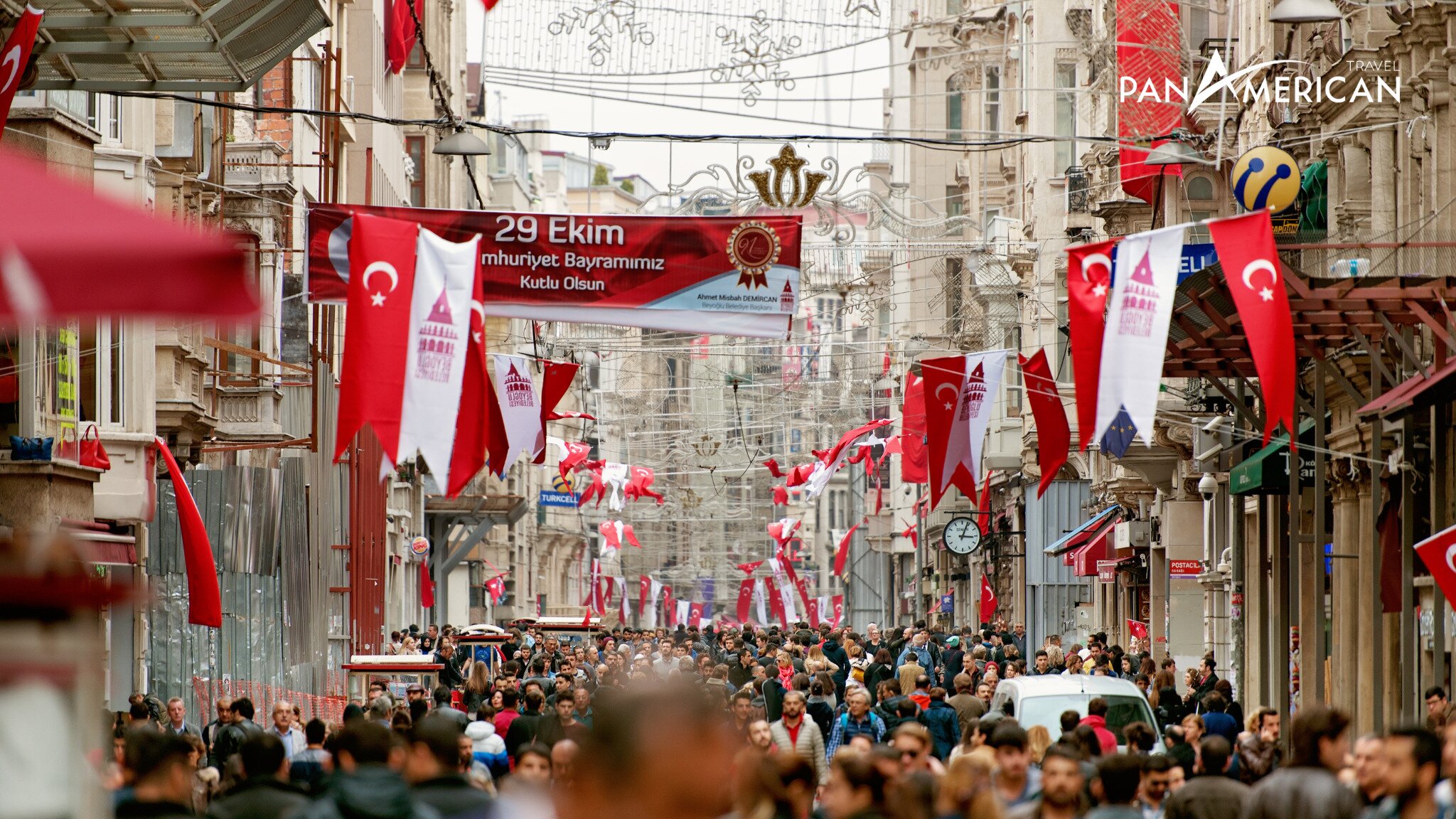 Sự đông đúc ở quảng trường Taksim